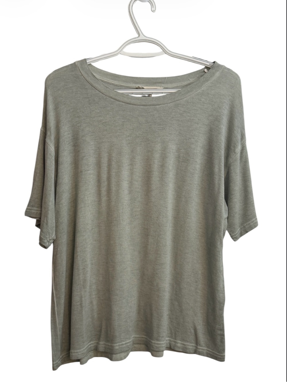 Bundle of Soft Oversized Tees- American Eagle, Urban Outfitters Jane + Delancey - Picture 12 of 14